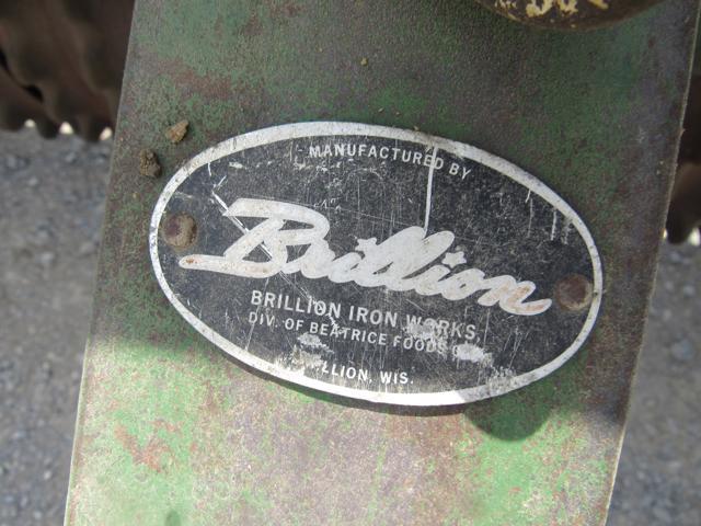 Brillion 10' Hyd Seeder