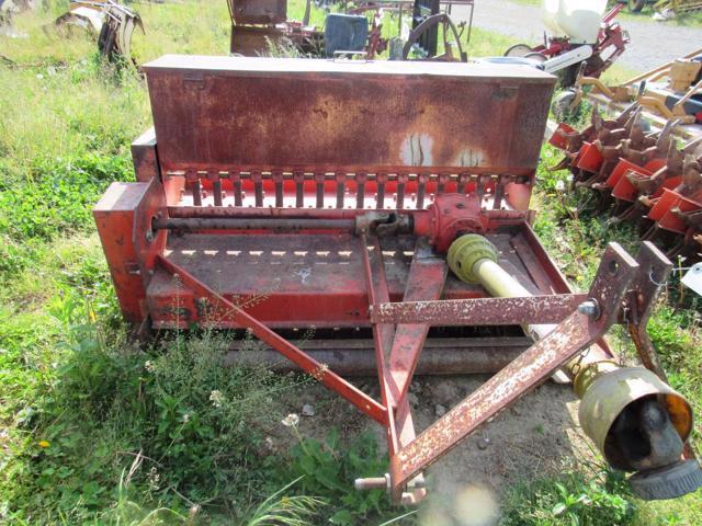 Jacobson 8201 3pt Preseeder