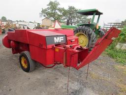 MF 124 Baler