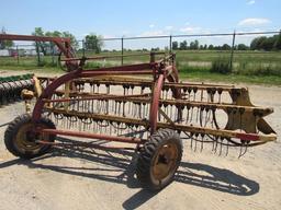 NH 258 Hay Rake