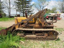 JD 440 Track Loader