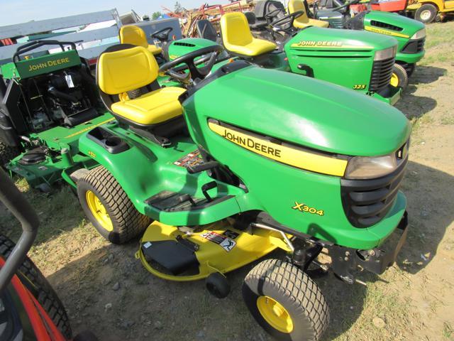 JD X304 Riding Mower