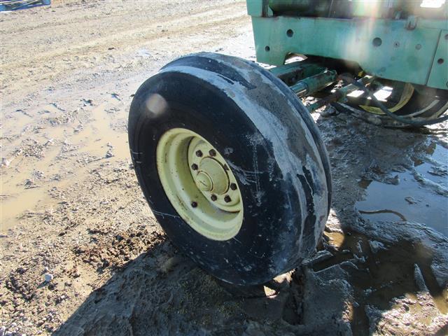 JD 2955 2WD, 4Post ROPS, Quad Trans (salvage)