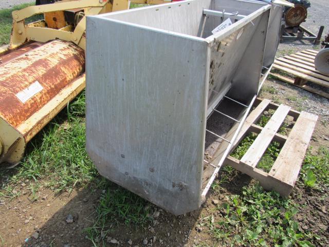 STACO Pig Feeder