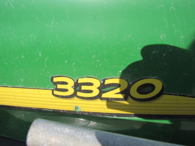 JD 3320 w/JD 300CX Ldr, ROPS, 4WD, 1629 Hrs.