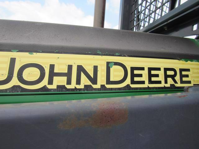 JD 5100M Tractor w/Forestry Package, 4WD, 2163 Hrs