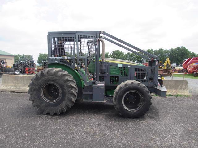 JD 5100M Tractor w/Forestry Package, 4WD, 2163 Hrs