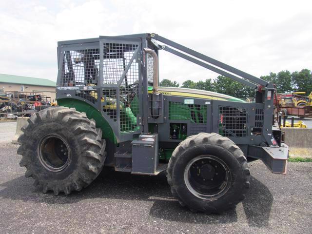 JD 5100M Tractor w/Forestry Package, 4WD, 2163 Hrs