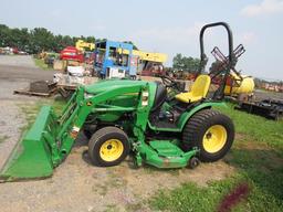 JD 2520 Dsl, 4x4, 62" Deck, 1325 Hrs & H130 Loader