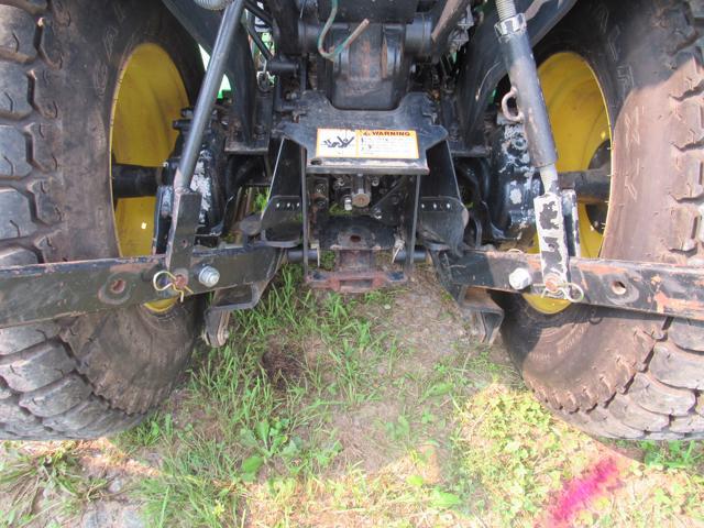 JD 2520 Dsl, 4x4, 62" Deck, 1325 Hrs & H130 Loader