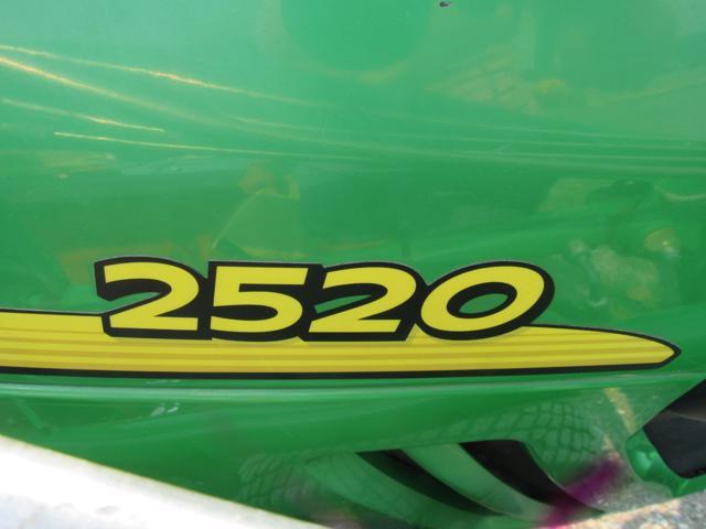 JD 2520 Dsl, 4x4, 62" Deck, 1325 Hrs & H130 Loader