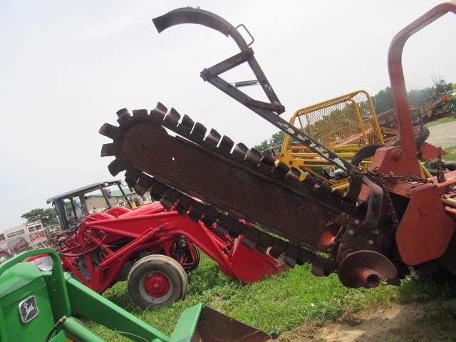 Ditch Witch 3700 w/ Deutz Dsl