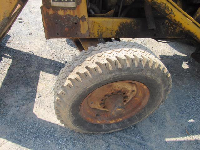 IH 3414 Loader Tractor, 2WD, Gas (not running)