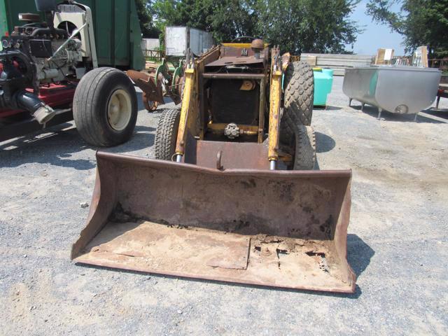 IH 3414 Loader Tractor, 2WD, Gas (not running)