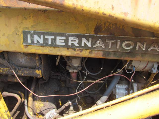 IH 3414 Loader Tractor, 2WD, Gas (not running)