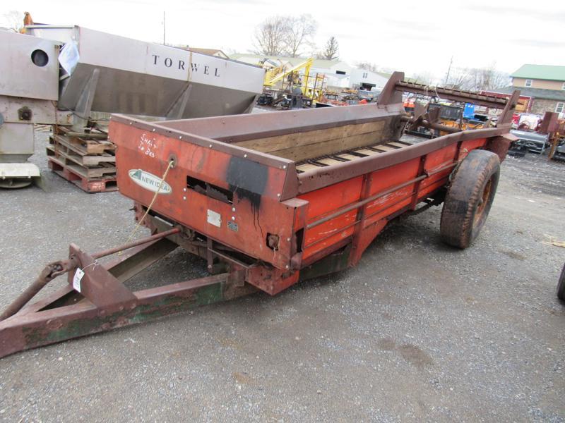 New Idea 214 PTO Drive Manure Spreader