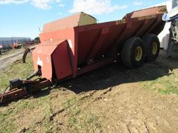 NH 3110 Manure Spreader