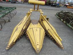 NH 824 Corn Head