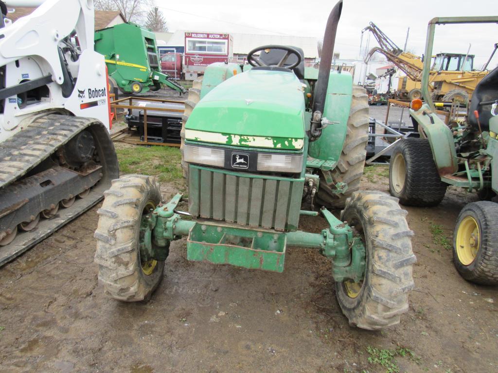 JD 990 4WD Tractor