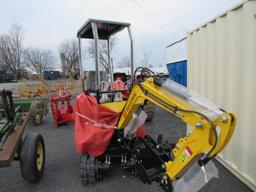 AGROTK Mini Excavator QH-12 (NEW) w/thumb gas engine  Yellow