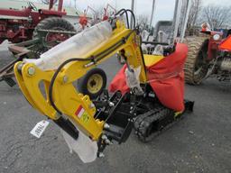 AGROTK Mini Excavator QH-12 (NEW) w/thumb gas engine  Yellow