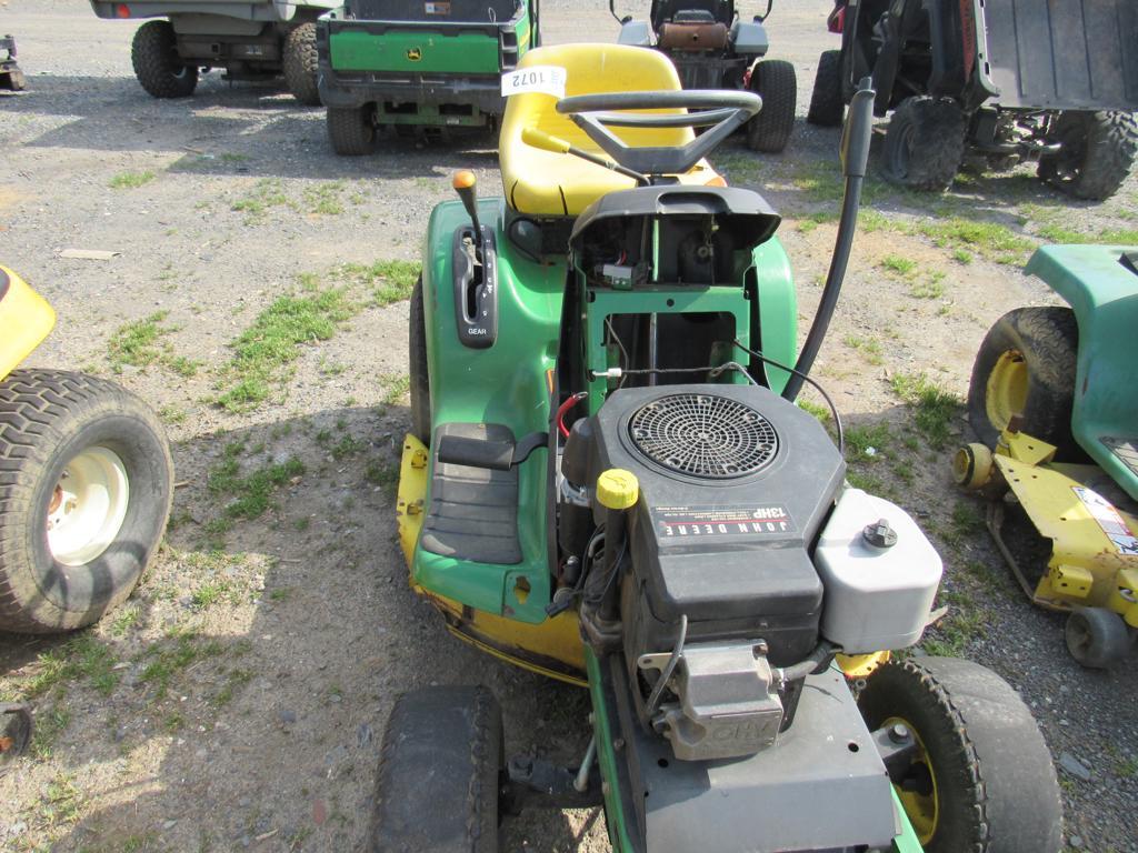 JD Riding Mower (non-running)