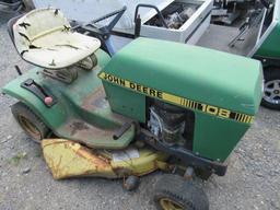 JD 108 Riding Mower (non-running)