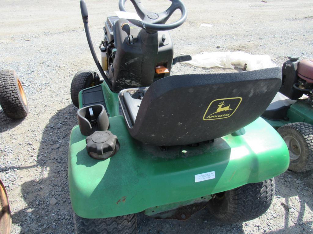 JD LX279 Part Garden Tractor (non-running)