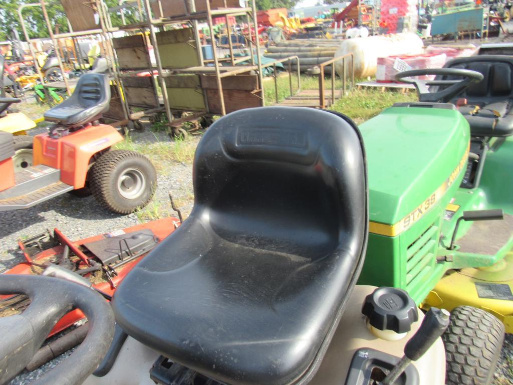 Craftsman 42" L&G Tractor, Hydro (carb needs work)