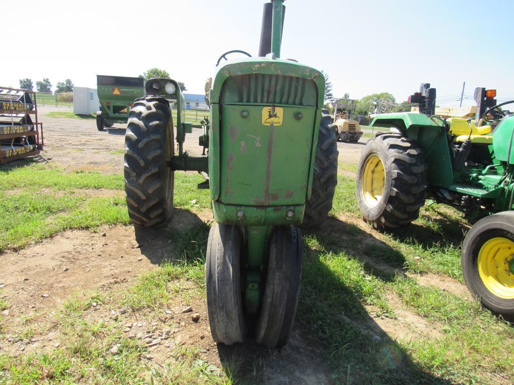 JD 3010 Tractor (not running)