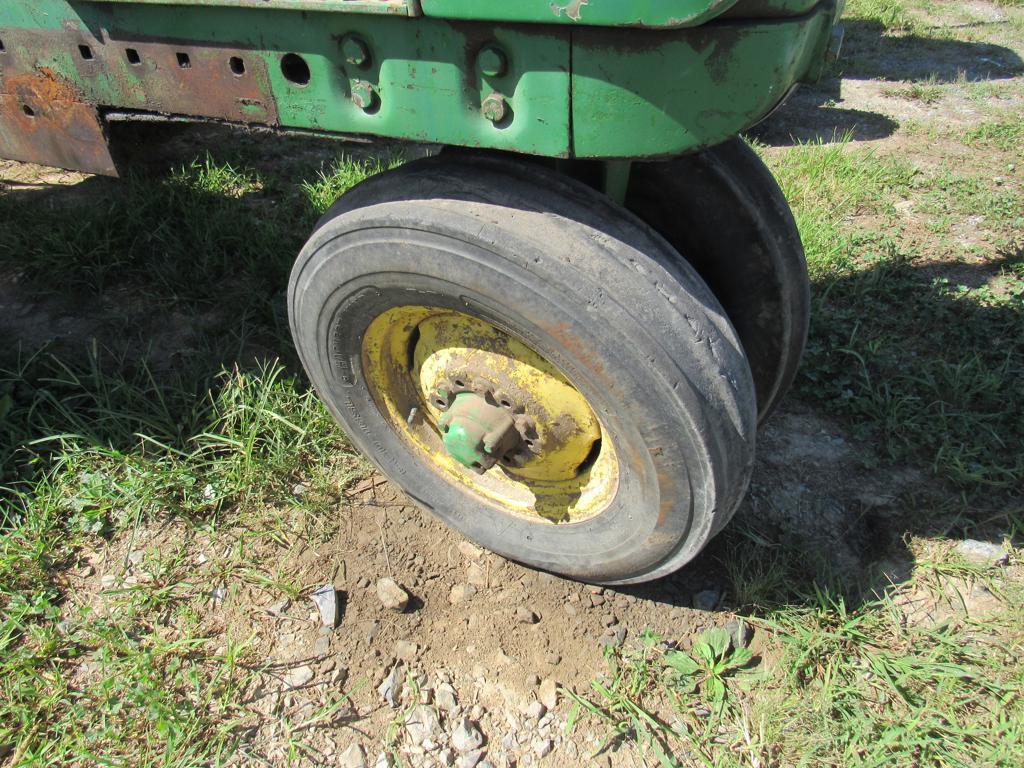 JD 3010 Tractor (not running)