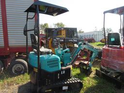 AGROTK QH12 Mini Excavator w/Thumb & Canopy (New)