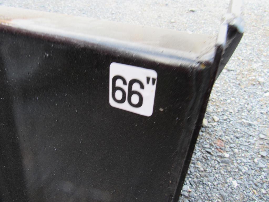 (New) Kivel 60" Bucket