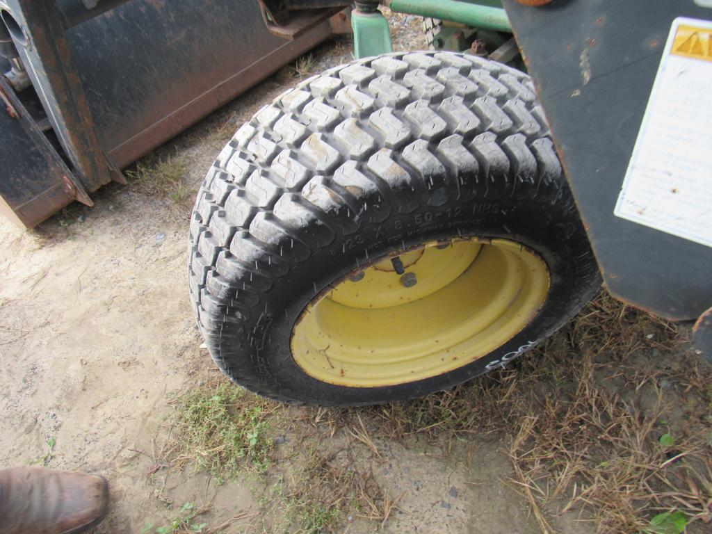JD 650 Tractor, 4x4, ROPS, Ldr