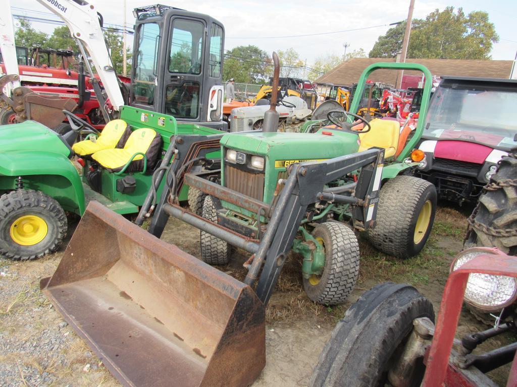 JD 650 Tractor, 4x4, ROPS, Ldr