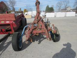 IH Model 16 3B Pull-Type Plow