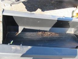 FEL Bucket 72" Pin-On Style