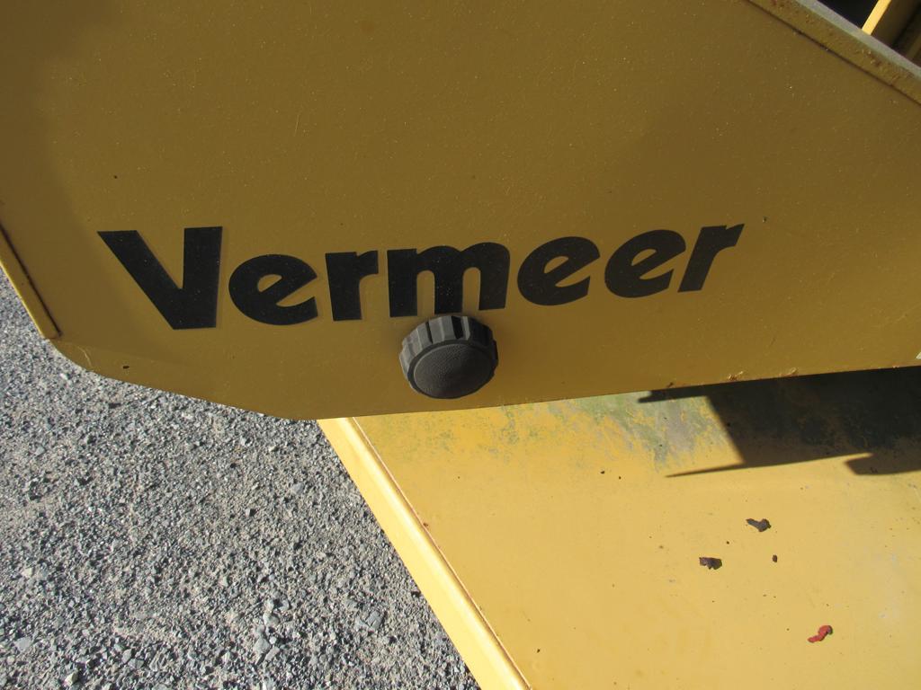 Vermeer SW-2500 Hay Wrapper