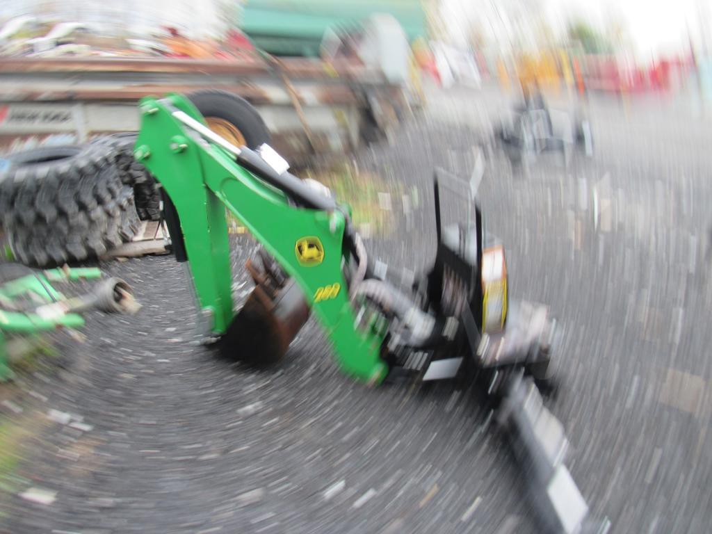 JD 260 Backhoe (mounts to JD 1025R)