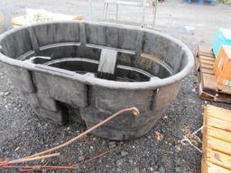 Rubbermaid Stock Tank