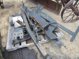 Alo Quicke 415 Loader w/ Bracket