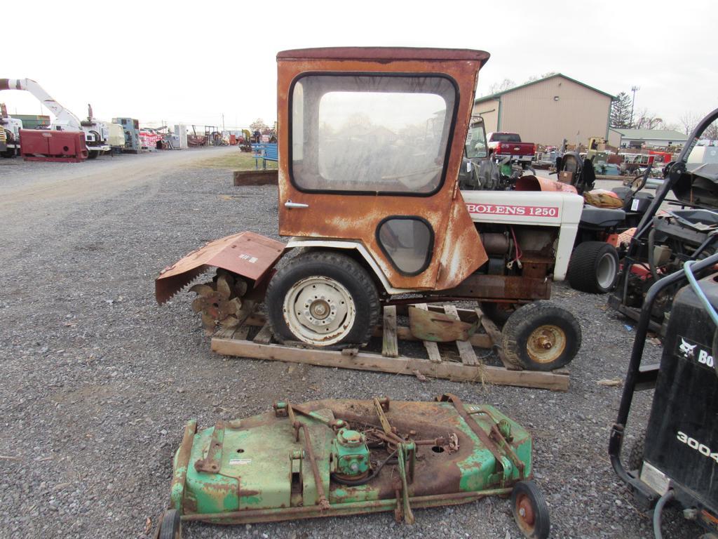 Bolens 1250 Mower w/Cab & Attachment (non-running)