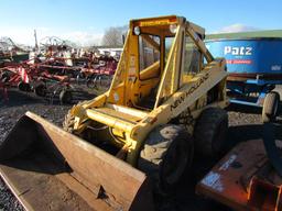 NH L779 Skidloader