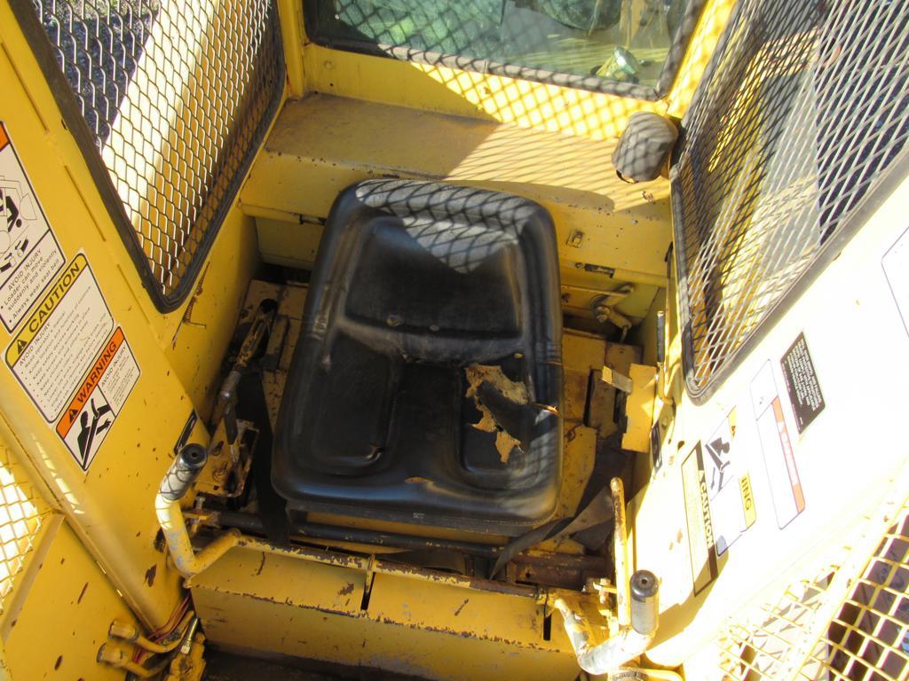 NH L779 Skidloader