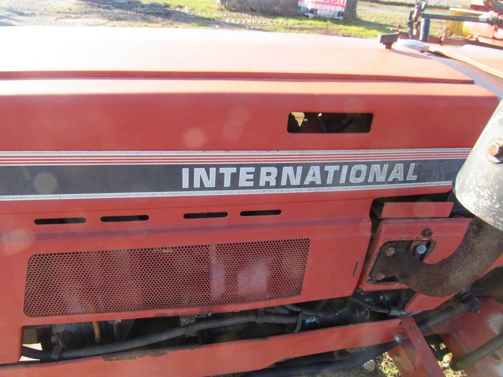 IH 254 Tractor (new clutch)