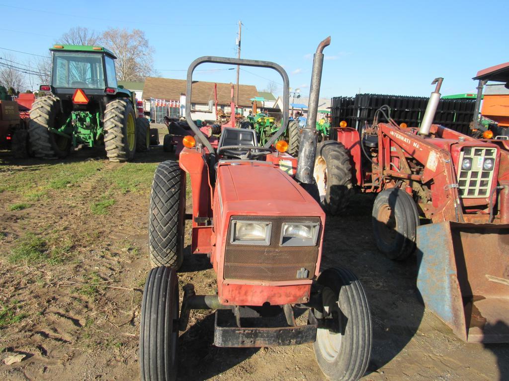IH 254 Tractor (new clutch)