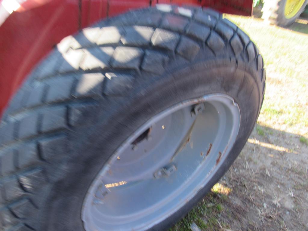 IH 254 Tractor (new clutch)