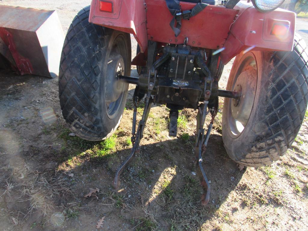 IH 254 Tractor (new clutch)