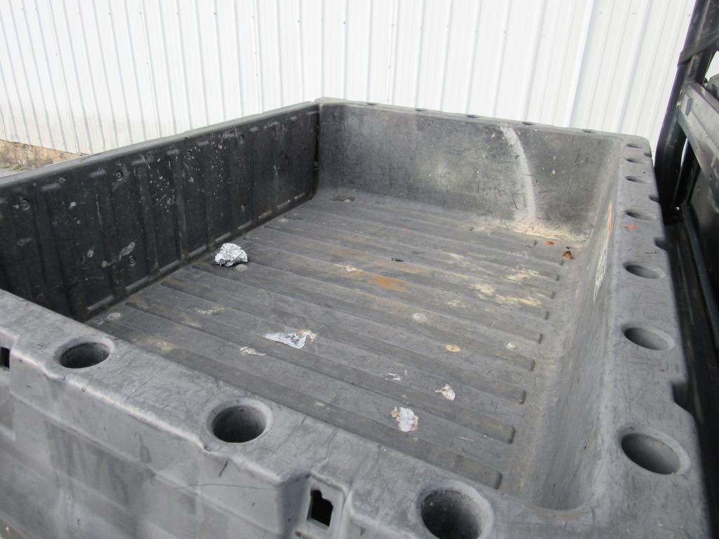 Polaris R18RNA57B1 4x4 UTV, Gas