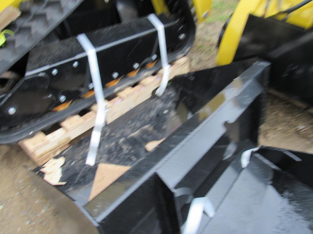 Diggit SCL850 Stand on Track Loader (Gas) New